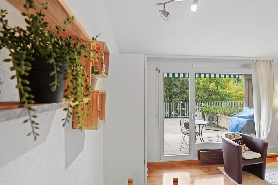 Balcony/Terrace, Garden view