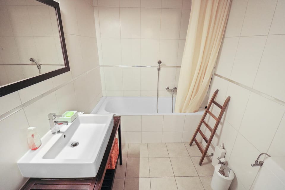 Bathroom, Bath