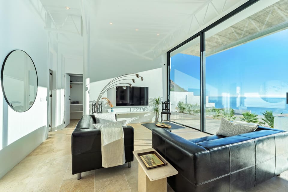 TV and multimedia, Living room, Sea view
