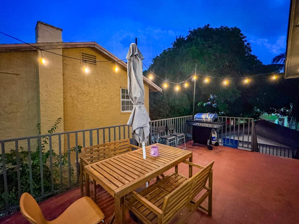 Patio, Night, View (from property/room), Balcony/Terrace, Dining area