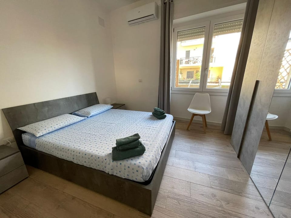 Bed, Photo of the whole room, Bedroom, towels, wardrobe, air conditioner