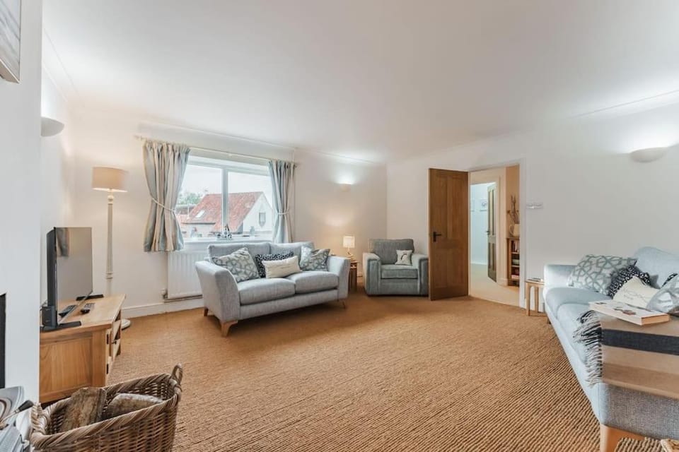 Astley House - Norfolk Cottage Agency House in Blakeney