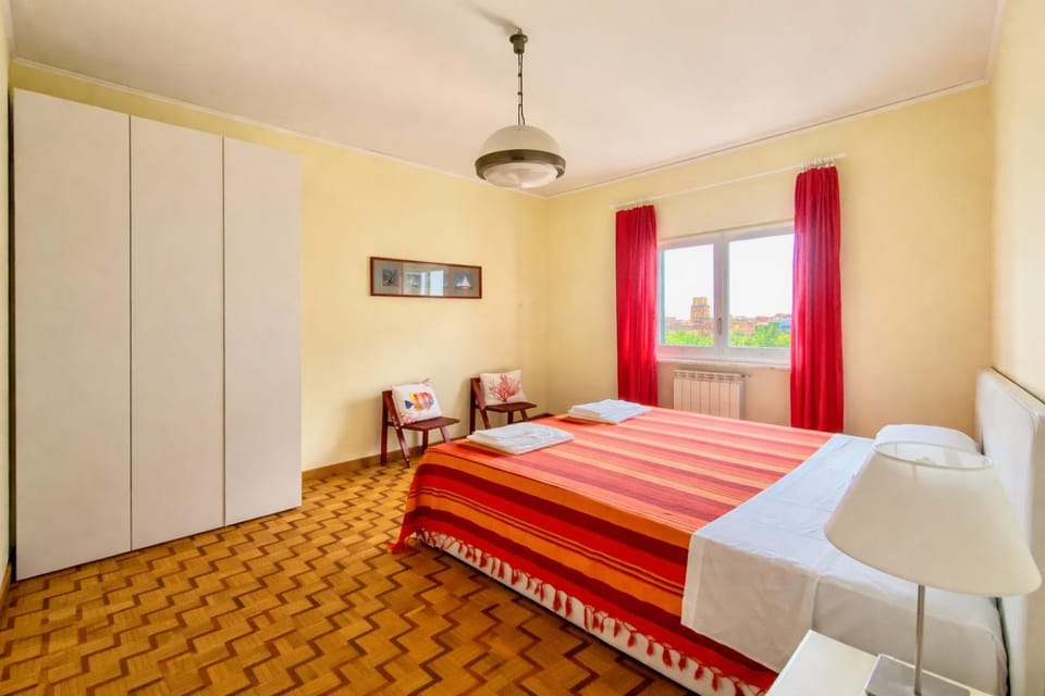 Bed, Photo of the whole room, Bedroom, City view, Garden view, wardrobe, air conditioner