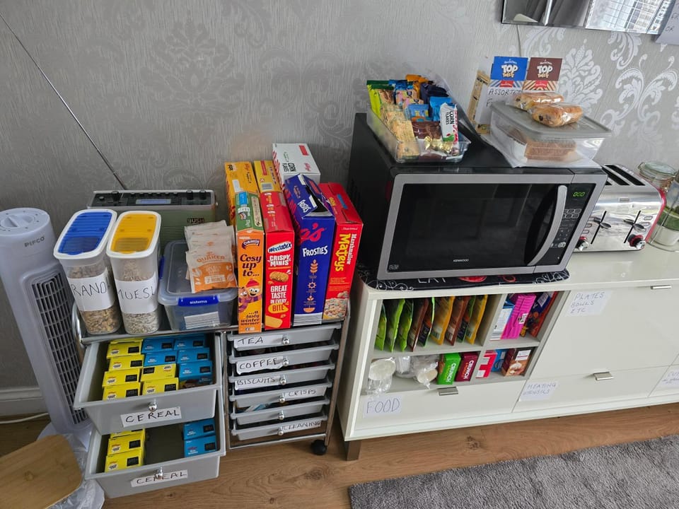 Dining area, Food, Breakfast