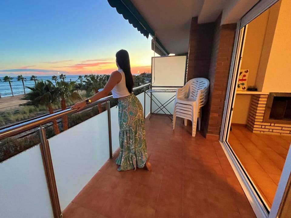Apartamento con vistas al mar y piscina Apartment in Maresme