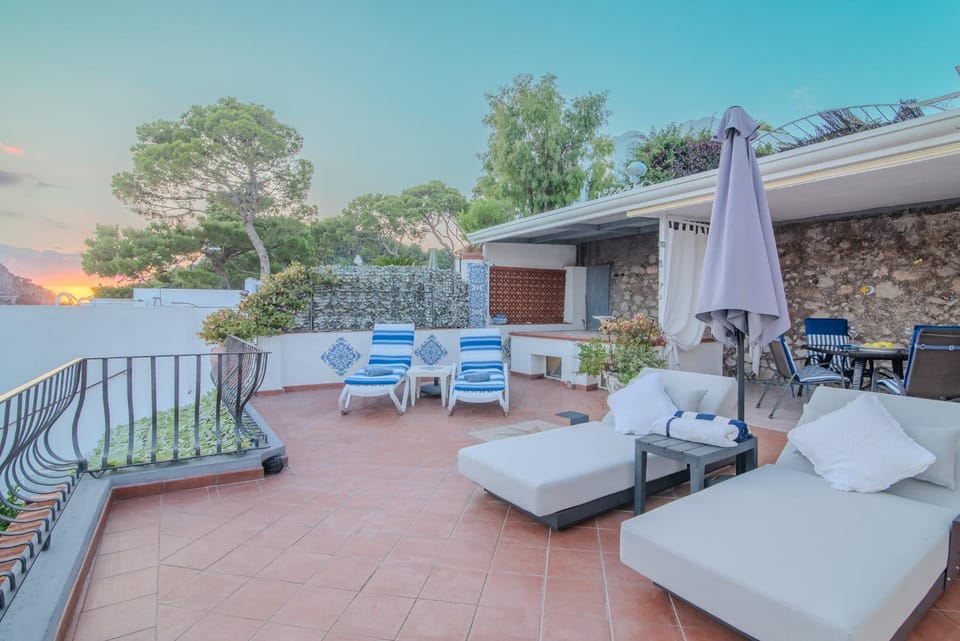 Patio, Patio, Natural landscape, View (from property/room), Balcony/Terrace, Balcony/Terrace, sunbed