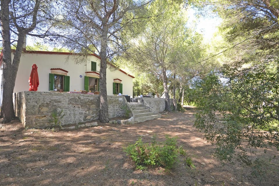 Property building, Facade/entrance, Off site