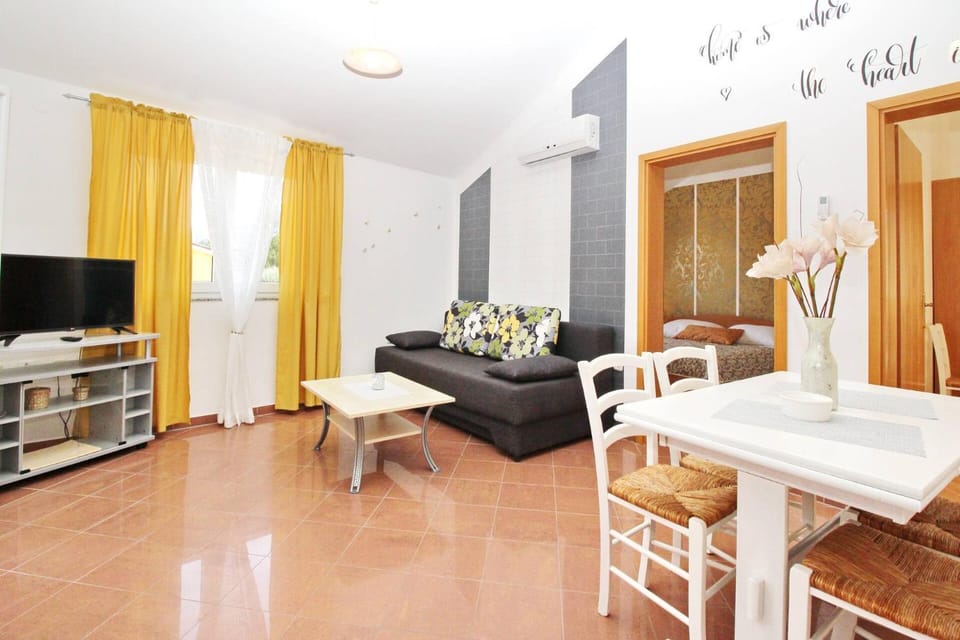 Apartments Brnic Nara Bed and Breakfast in Lika-Senj County