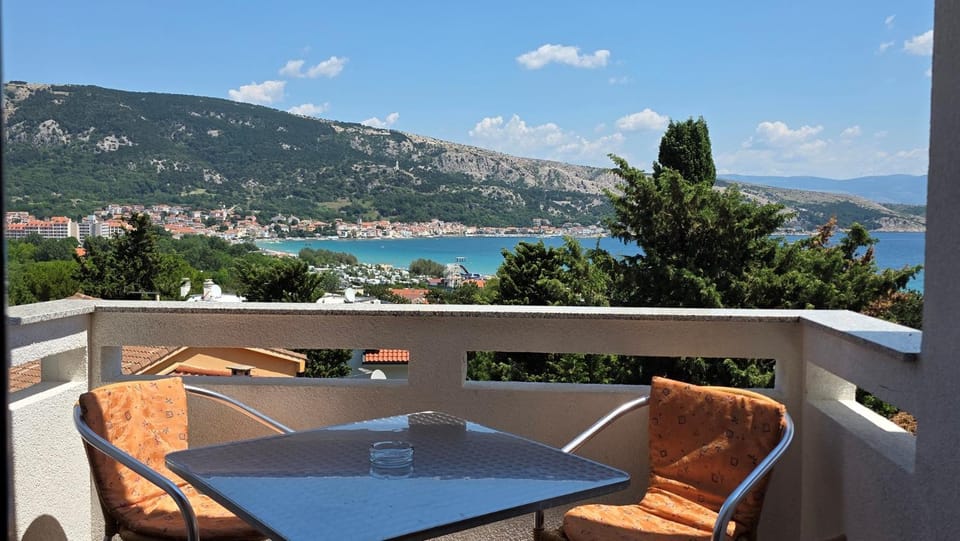 Apartments Brnic Nara Bed and Breakfast in Primorje-Gorski Kotar County