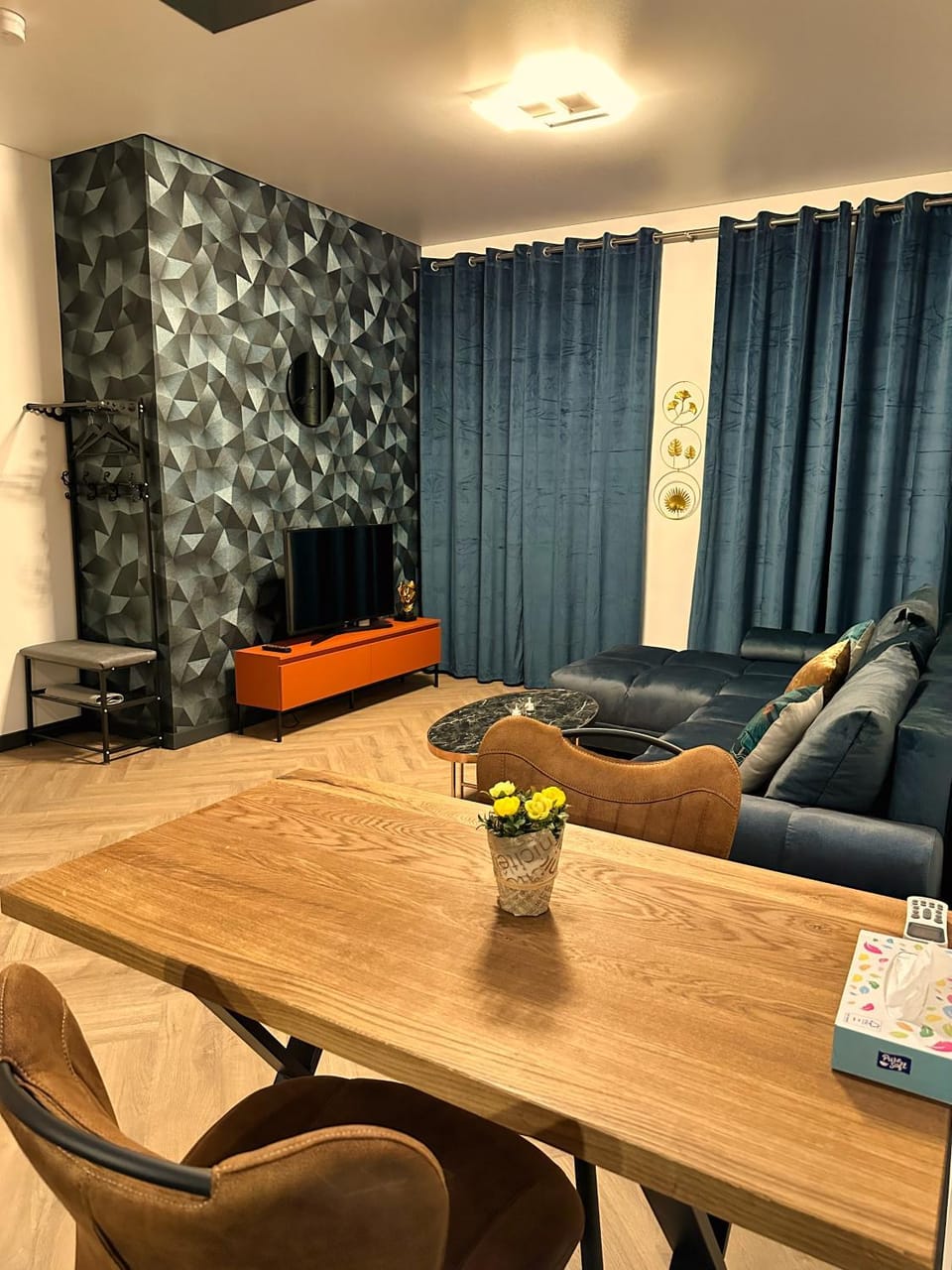 TV and multimedia, Living room, Seating area
