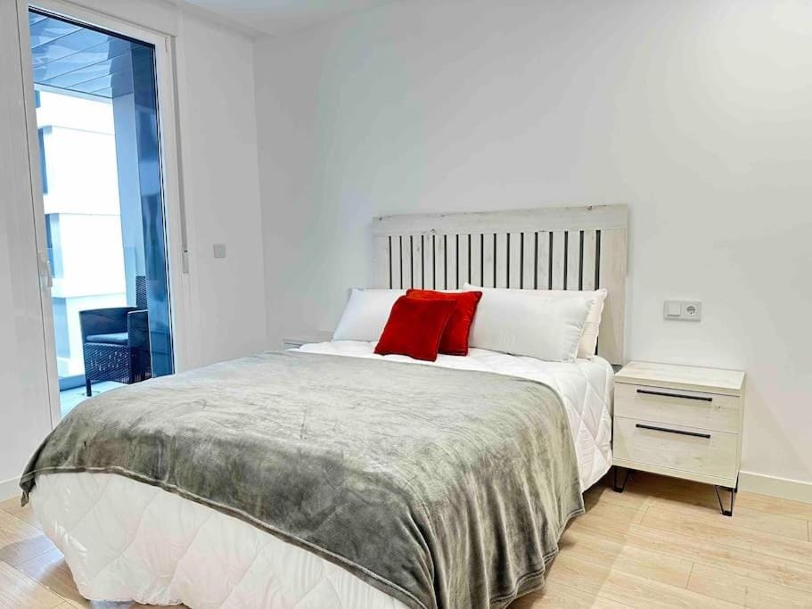 Jacinto Benavente 15, 2A con Parking gratis by YBH Apartment in Vigo