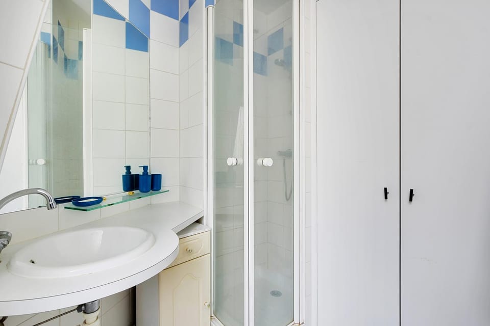 Shower, Bathroom