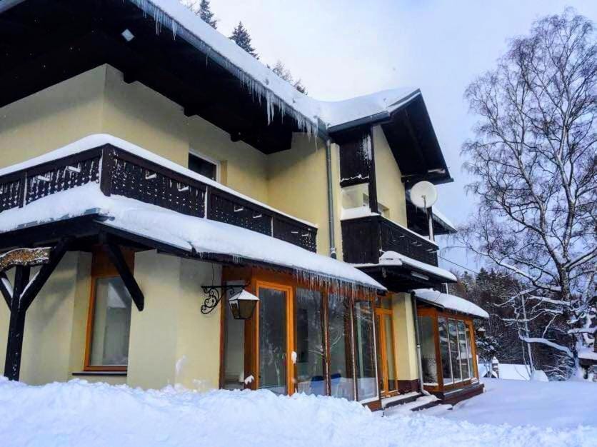 Art in Waldfrieden Apartment in Styria