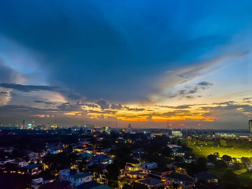 Balcony/Terrace, City view, Sunset