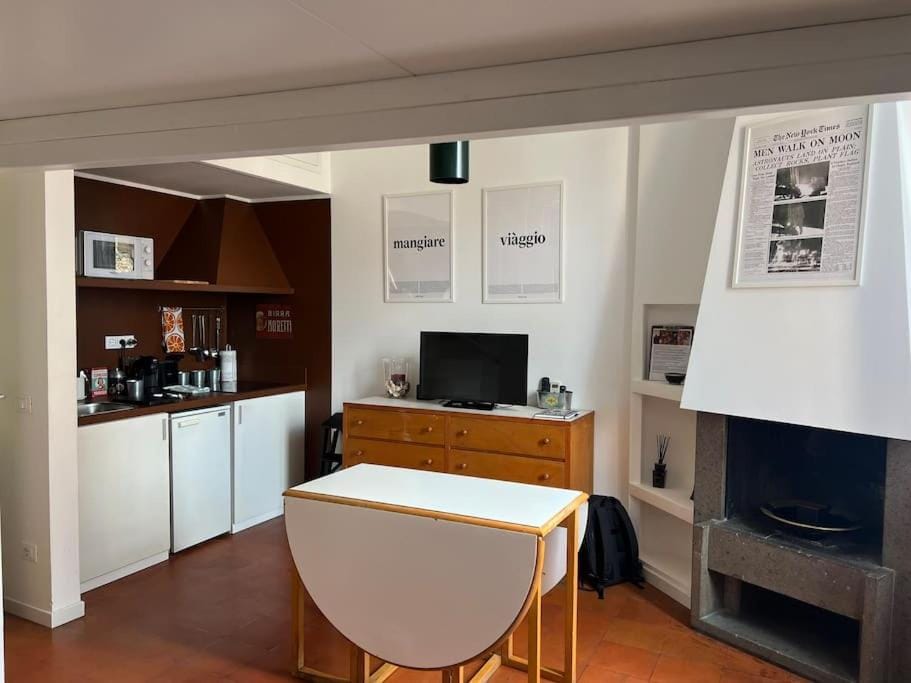 TV and multimedia, Coffee/tea facilities, Kitchen or kitchenette, minibar, stove