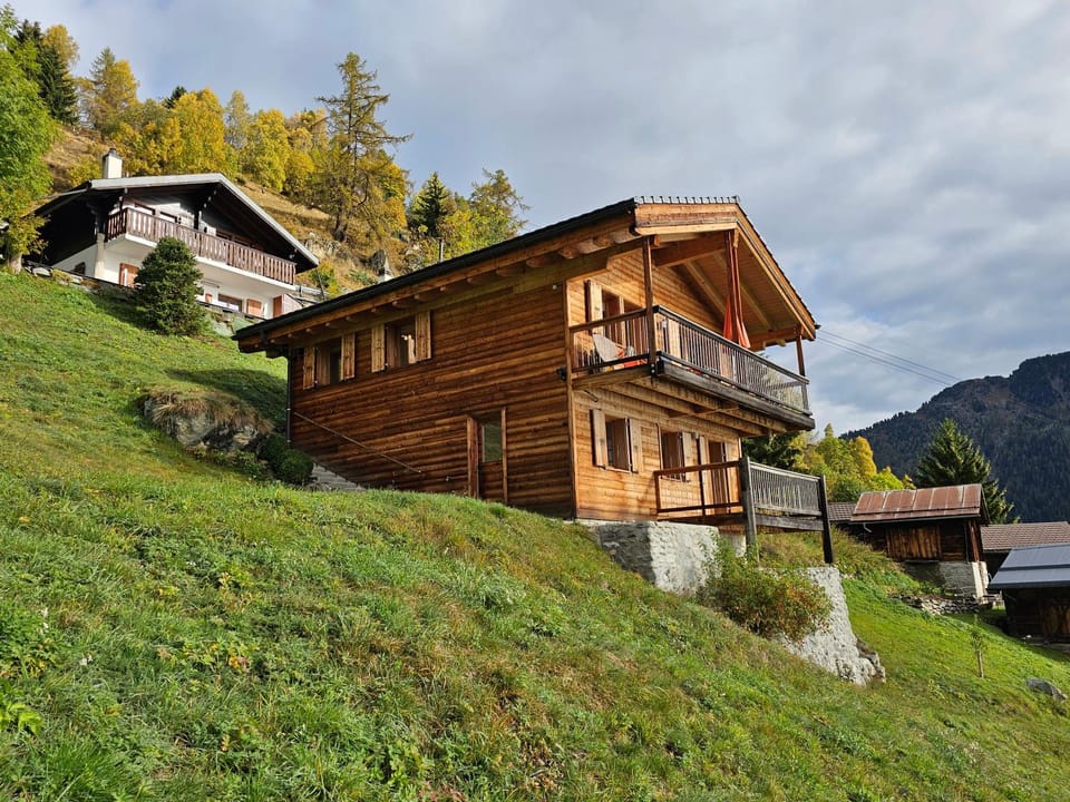 Property building, Natural landscape, Mountain view