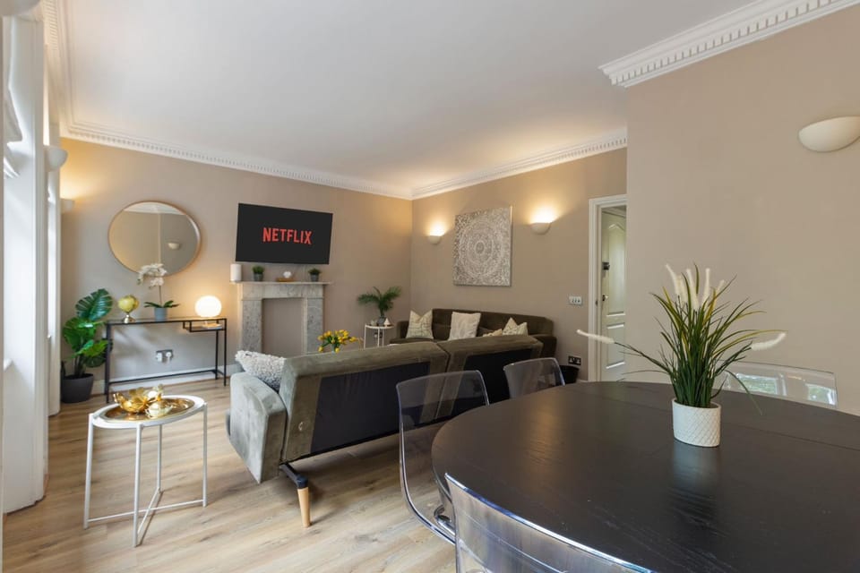 Apartment in Knightsbridge Apartment in City of Westminster