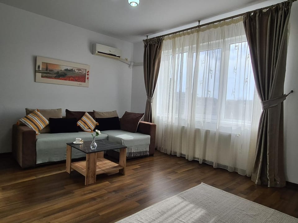 TV and multimedia, Living room, Seating area, flat iron, heating, internet, air conditioner