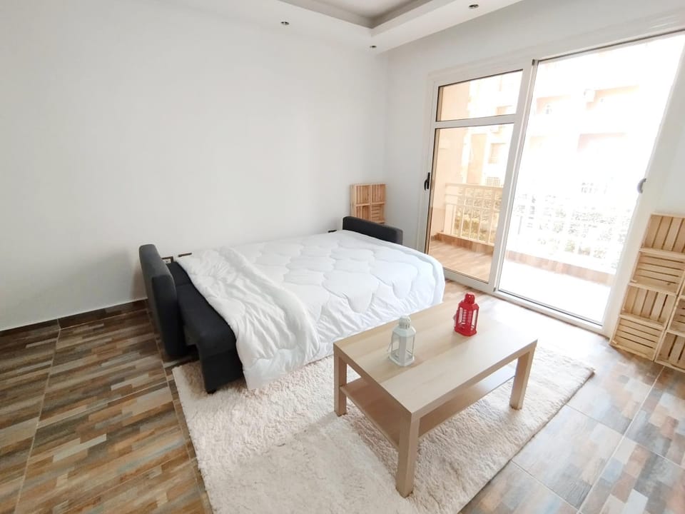white Bear royal Apartment in Cairo Governorate