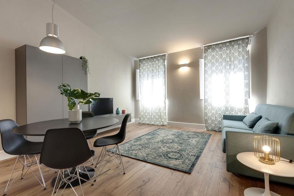 Living room, Seating area, Dining area