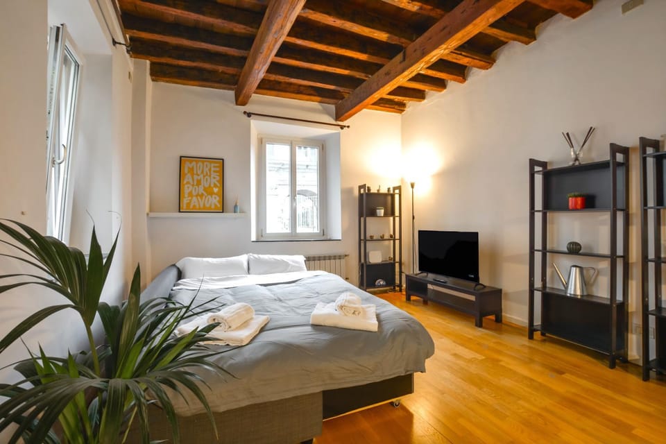 Bed, Living room