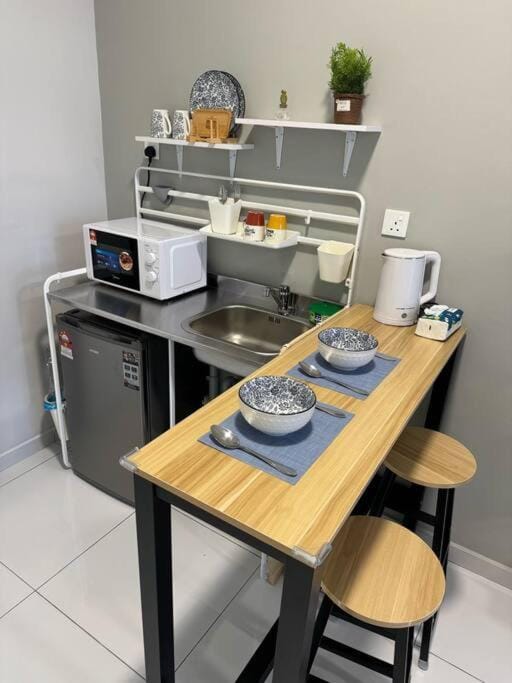 Cozy Sky Trees Bukit Indah Netflix and Amenities B06 Apartment in Johor Bahru