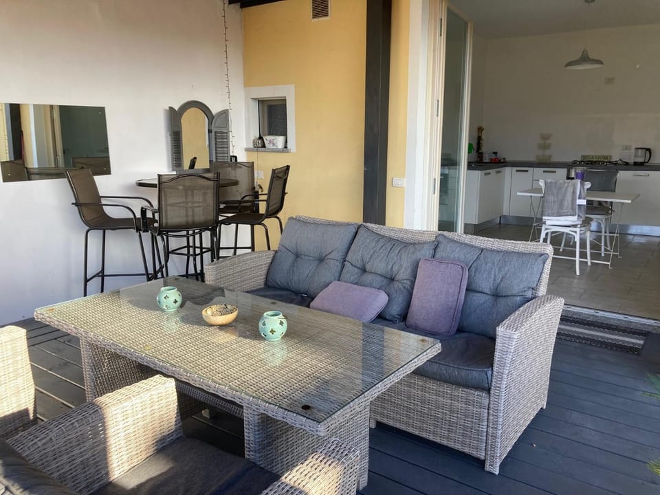 Patio, Balcony/Terrace