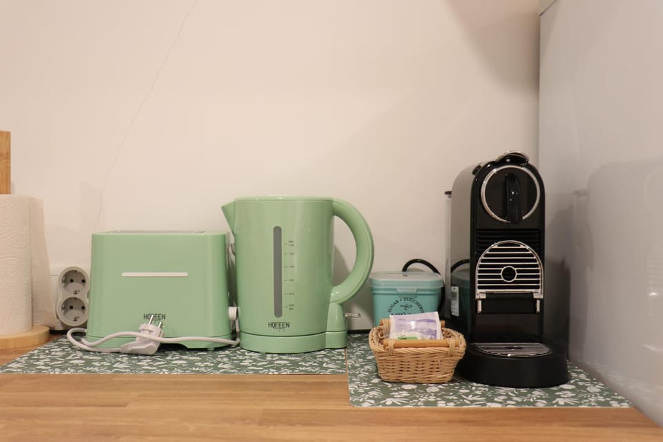 Coffee/tea facilities, Kitchen or kitchenette, toaster