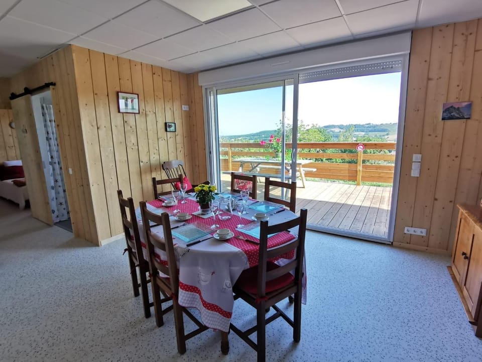 Le Pigeonnier de Bouheben House in Occitanie