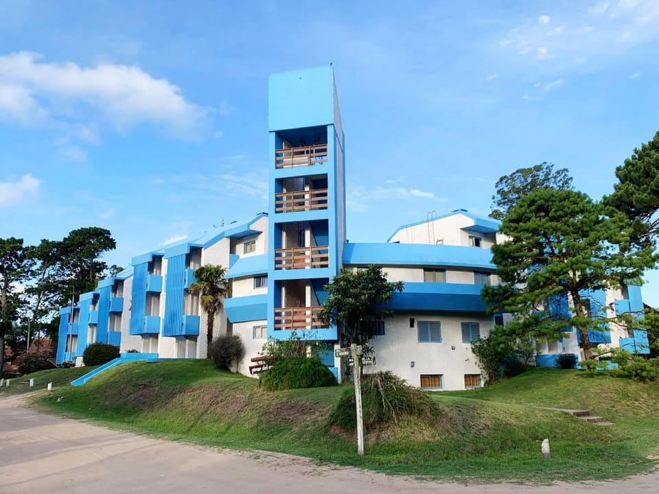 Departamento en complejo familiar con pileta Apartment in Pinamar