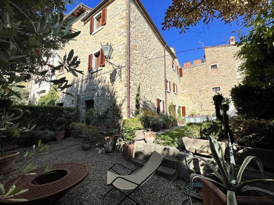 Property building, Garden, Garden