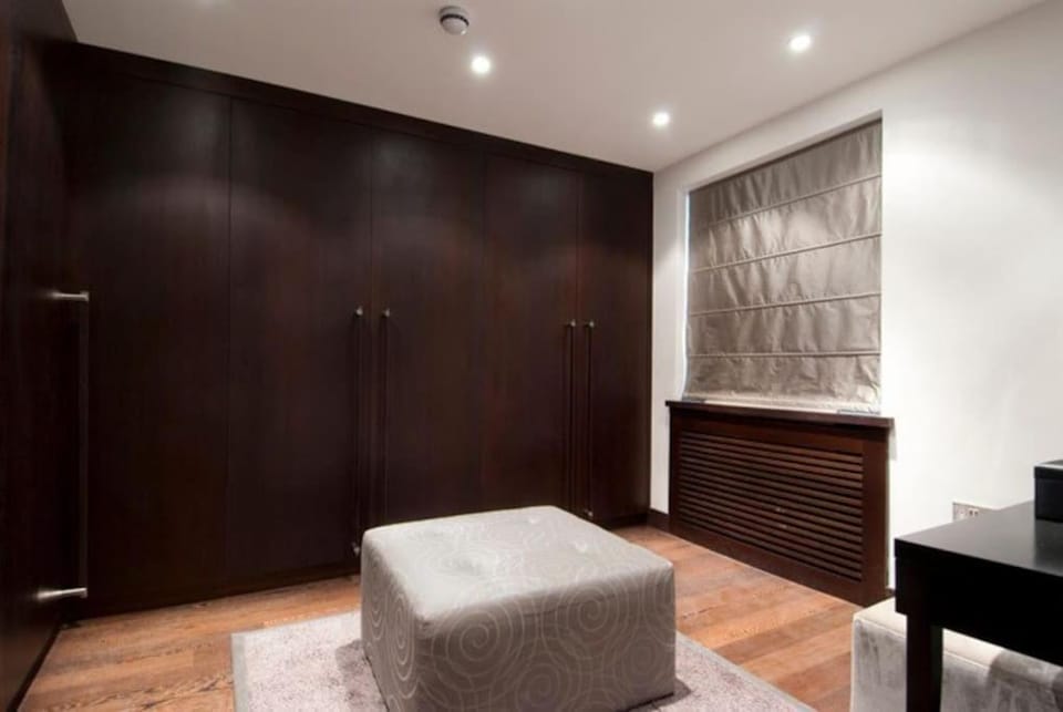 Mayfair Penthouse with Rooftop facing Hyde Park Apartment in City of Westminster