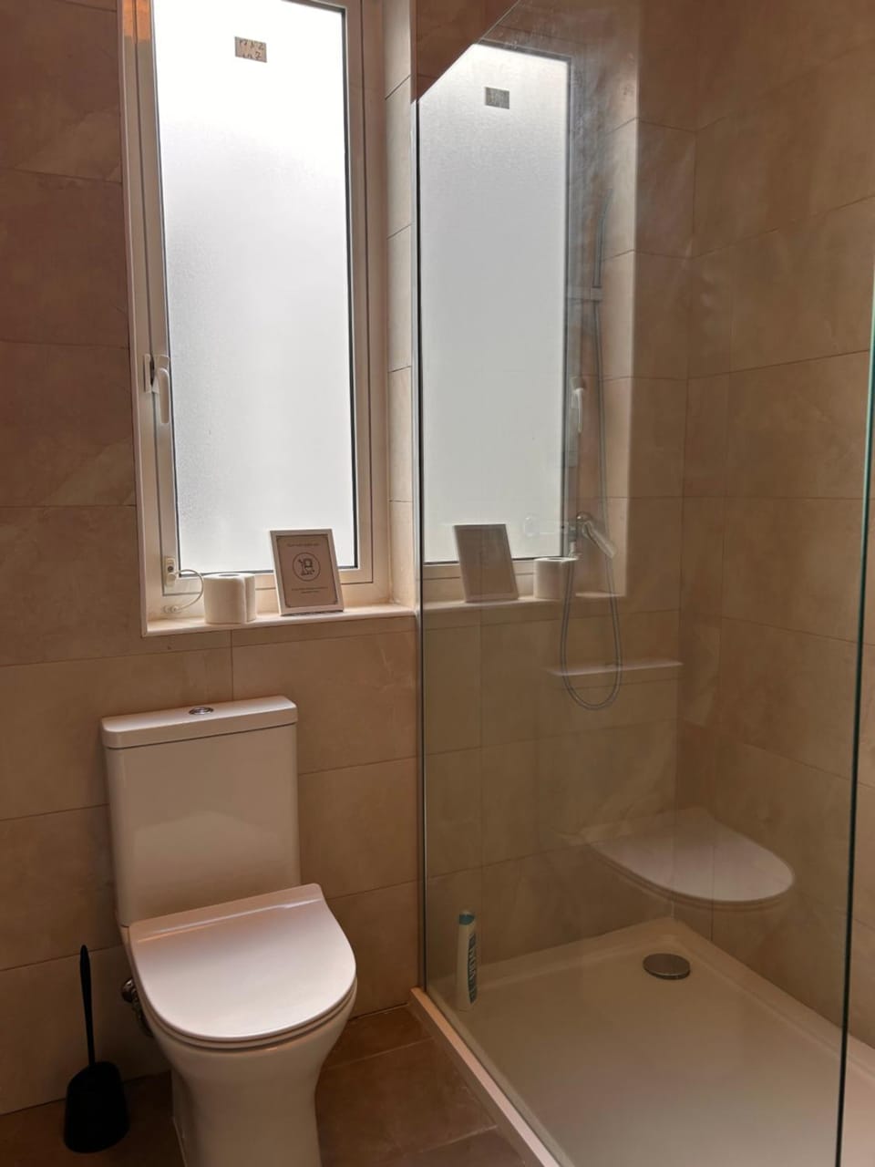 Shower, Toilet, Bathroom