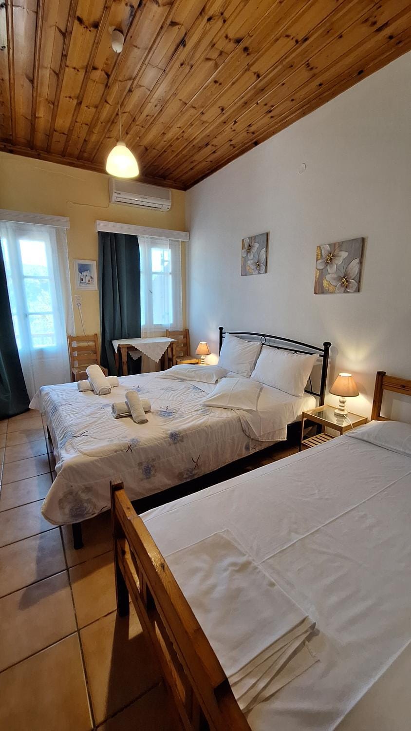 Armonia Guesthouse Apartment in Sporades, Greece