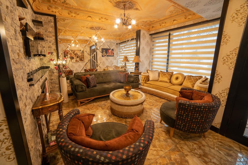 Lobby or reception, Seating area