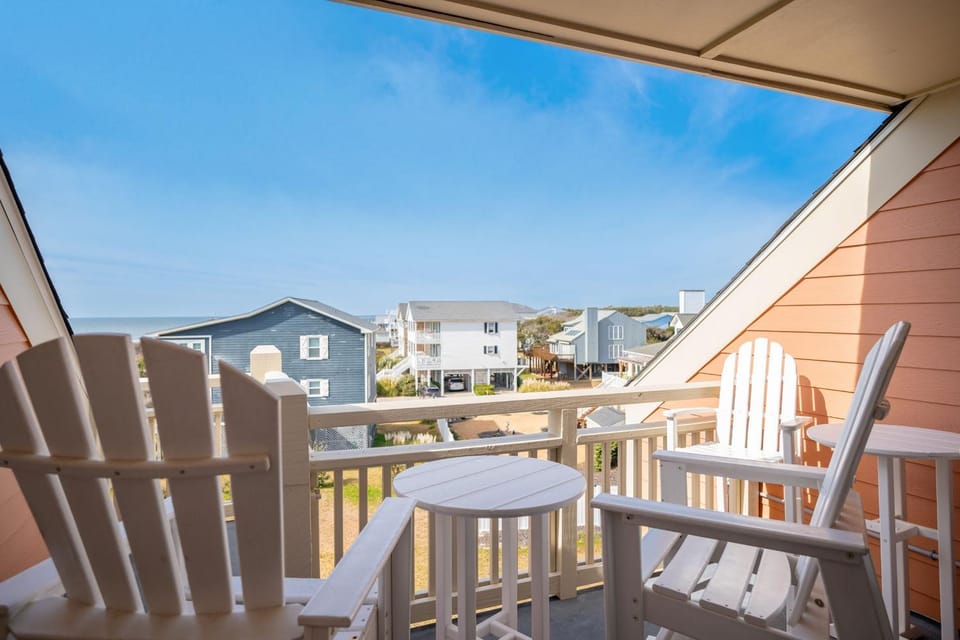 A View To Live For by Oak Island Accommodations Apartment in Caswell Beach