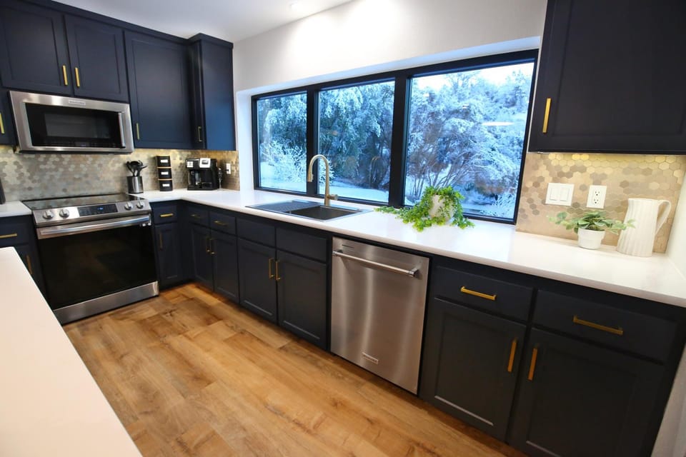 Kitchen or kitchenette, dishwasher, minibar, pet friendly, stove