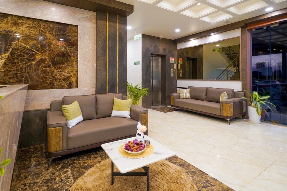 Lobby or reception, Seating area