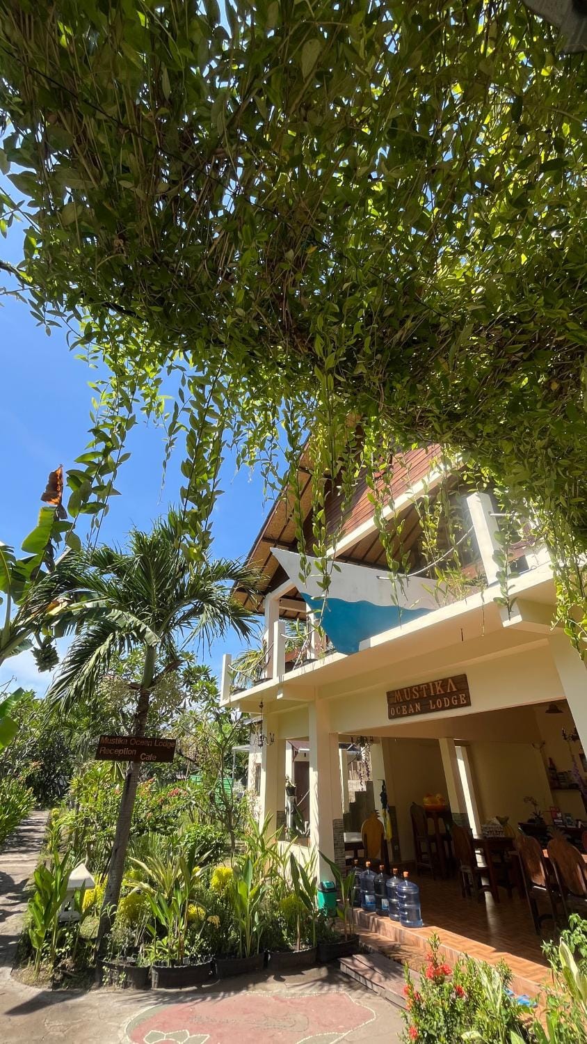 Mustika Ocean Lodge Campground/ 
RV Resort in Pemenang
