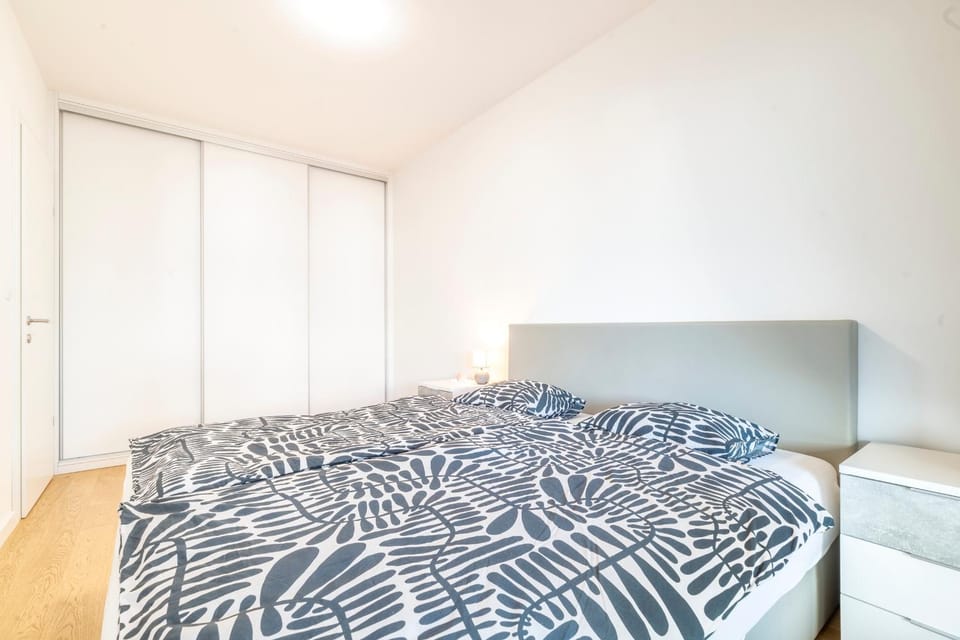 Bedroom, wardrobe
