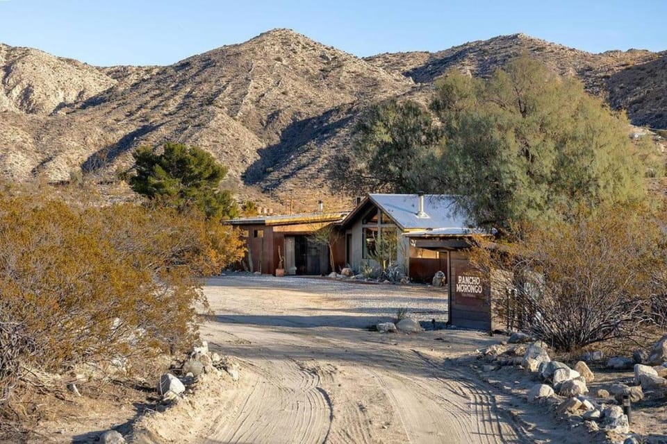 Rancho Morongo, A Secluded Luxury 1954 Eco Homestead House in Southern California