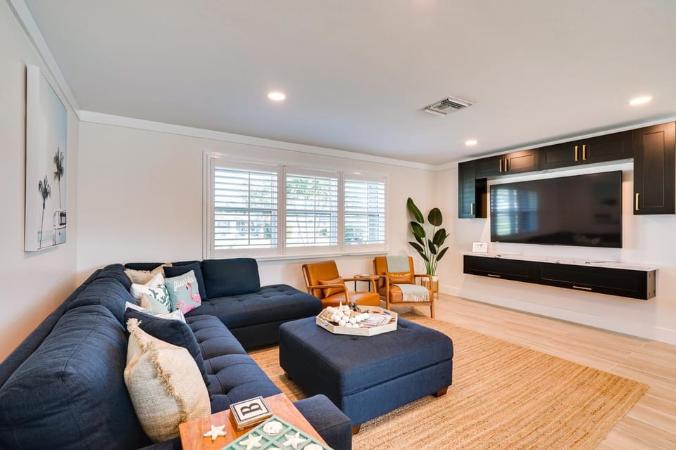 Waterfront Fort Myers Home: Private Pool & Dock House in Lee County
