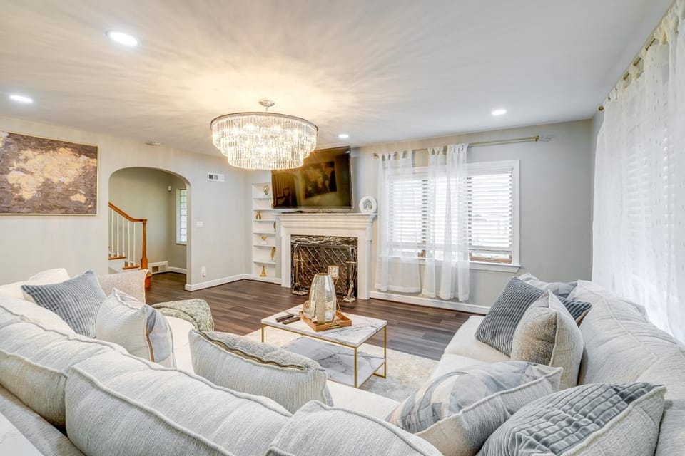 Silver Springs Home: Walk to Downtown! House in Silver Spring