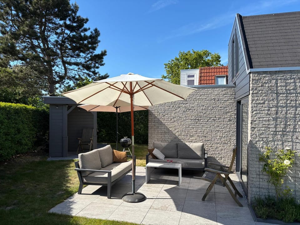Garden, Seating area