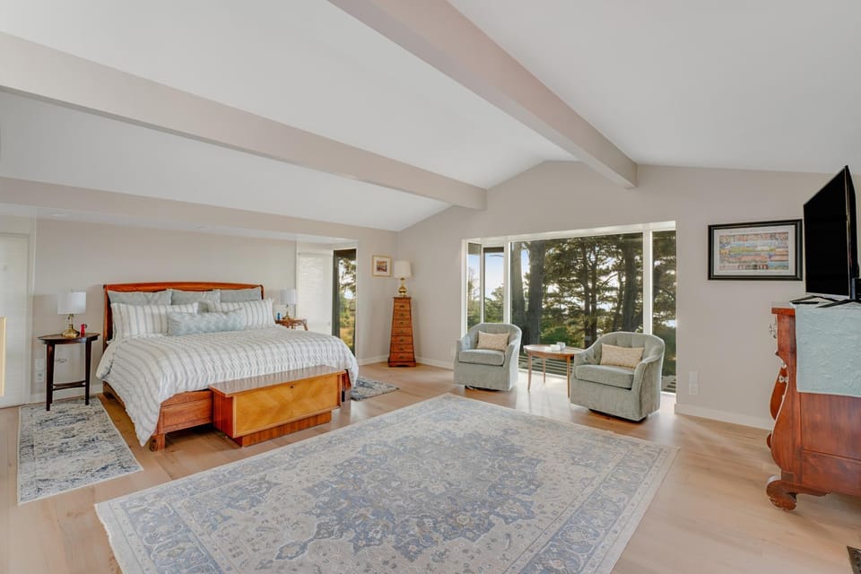 Rosemary's Retreat House in Mendocino County