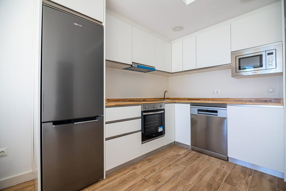 Kitchen or kitchenette, dishwasher, minibar, oven, pet friendly, stove