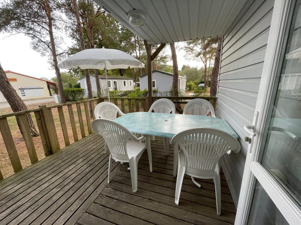 Patio, Balcony/Terrace