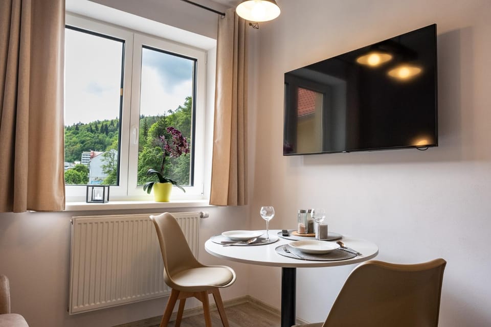 TV and multimedia, Dining area