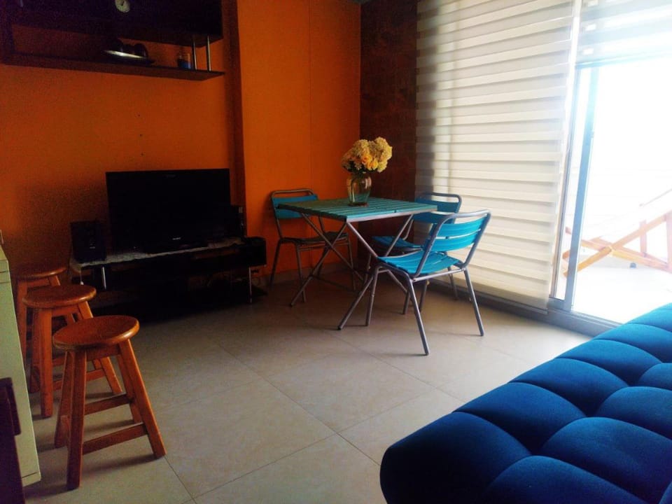Communal lounge/ TV room, TV and multimedia, Living room, Dining area