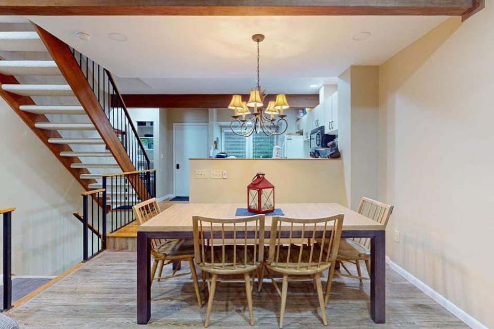 Liftside Retreat House in McHenry